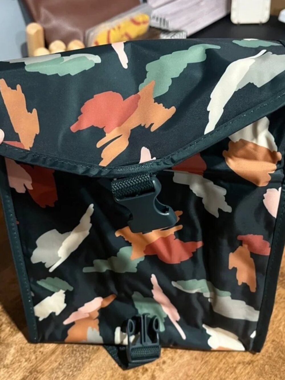 Thirty One Fold-Over Lunch Bag NIP Shattered Abstract